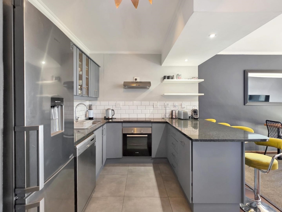 2 Bedroom Property for Sale in Woodstock Western Cape